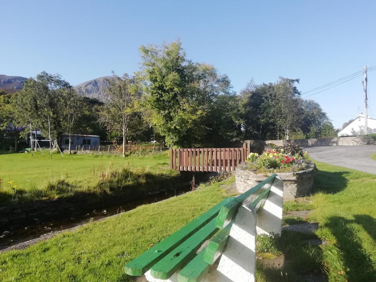 Pier Road Cottage, Croagh Patrick Westport Exterior photo